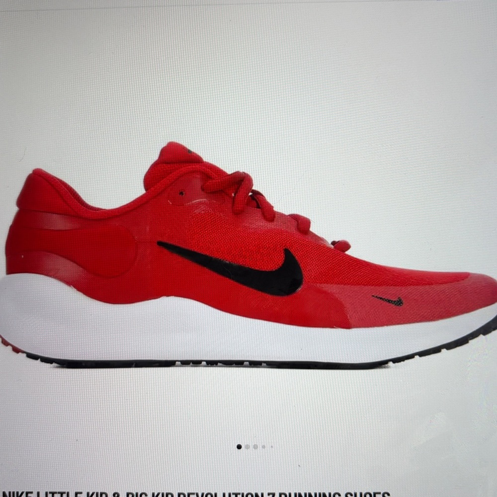 Nike Revolution 7 Sneaker in Red/Black, 4